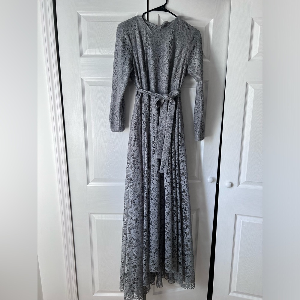 Maxi lace dress